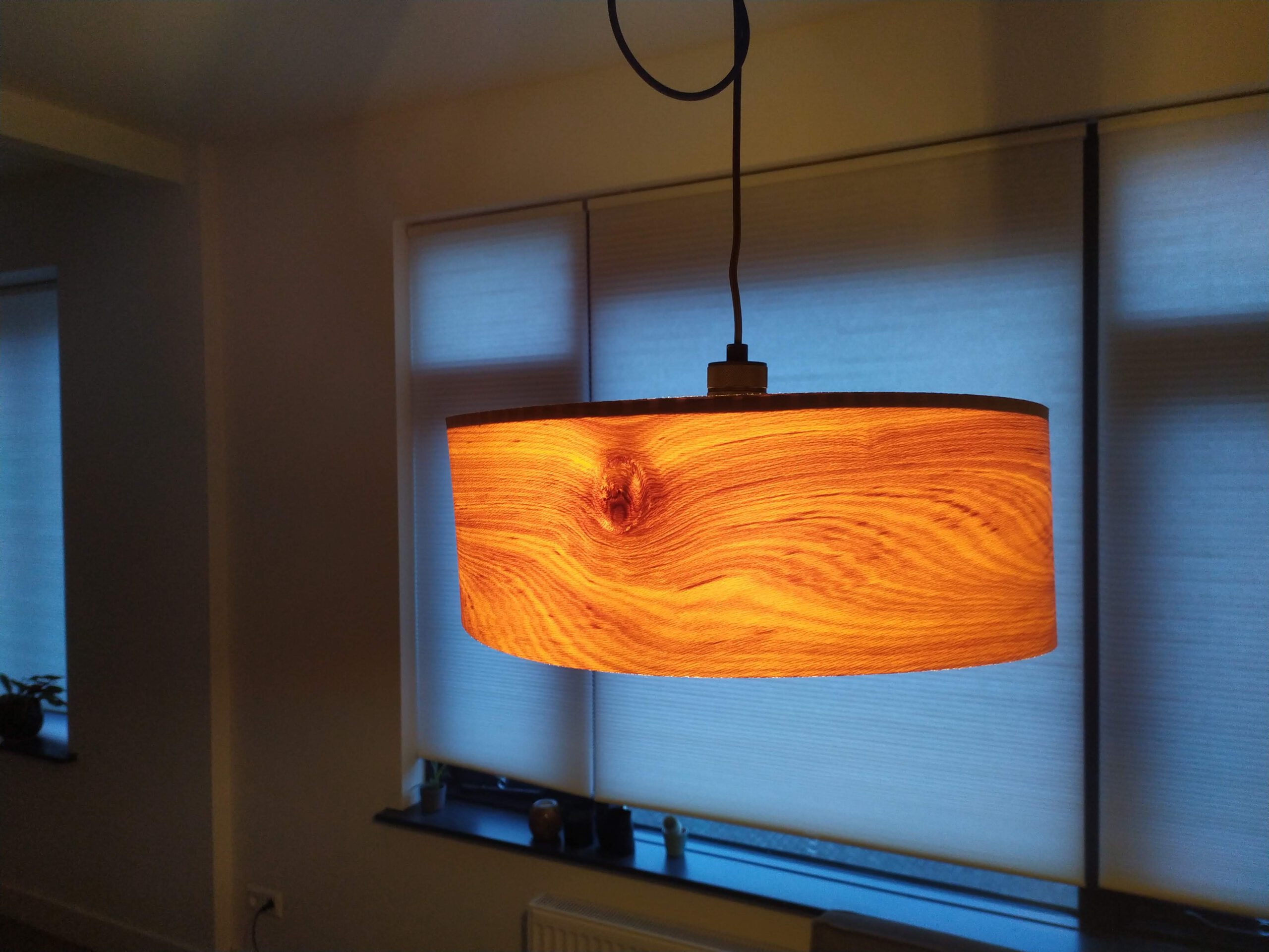 Wood fineer lamp
