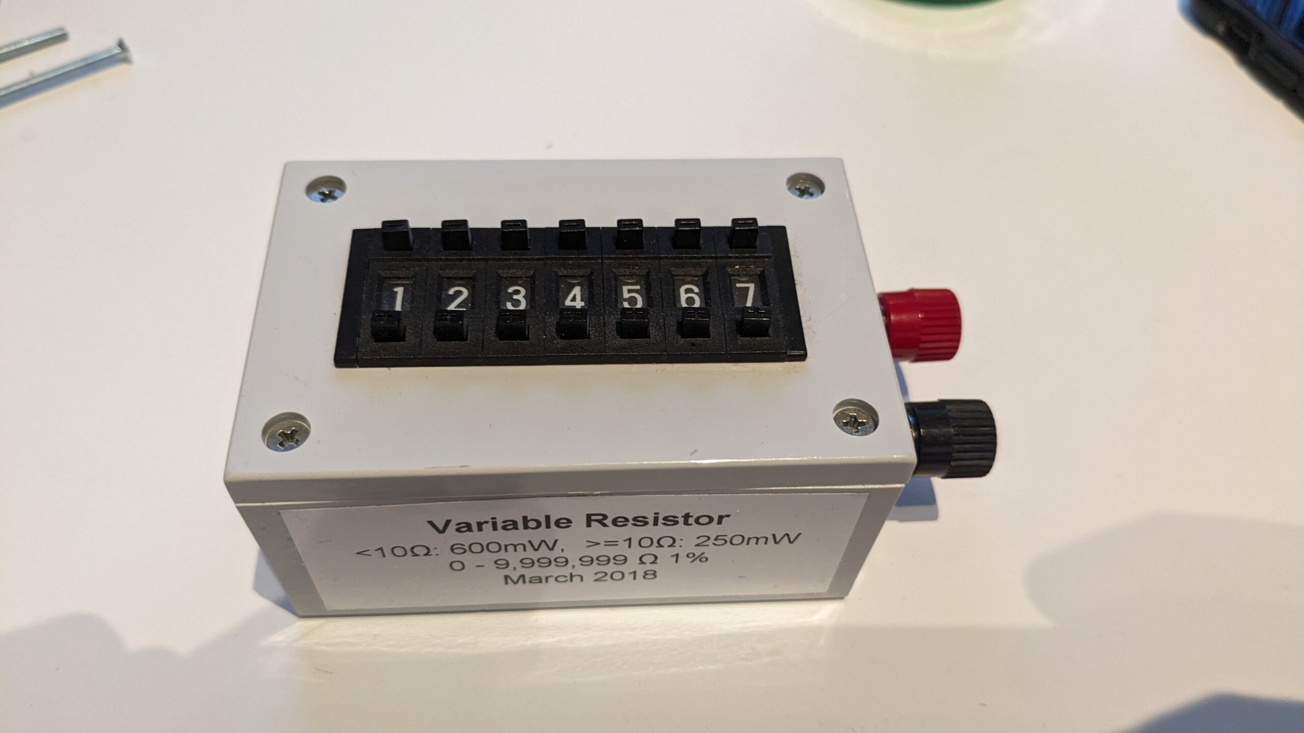 Decade resistor box